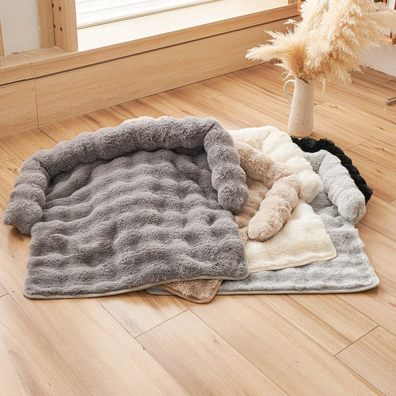 Plush Raised-Edge Pet Bed
