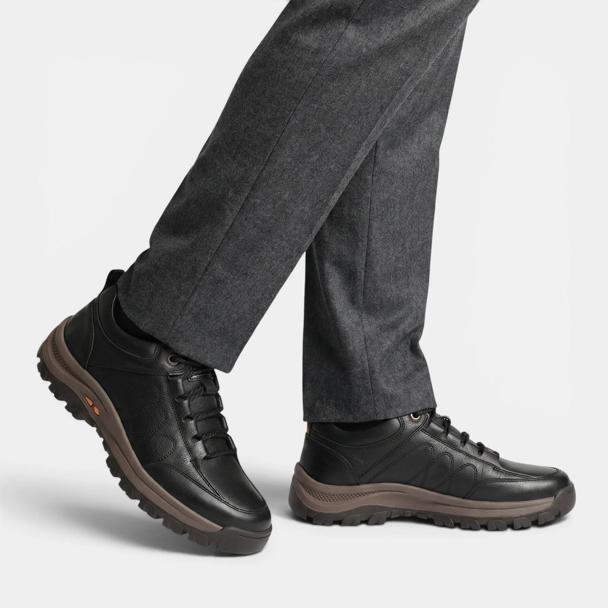 Men's Wide-Fit Lace-Up Walking Shoes