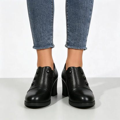 Women's Textured Button Chunky Heel Shoes