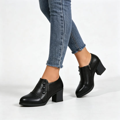 Women's Textured Button Chunky Heel Shoes