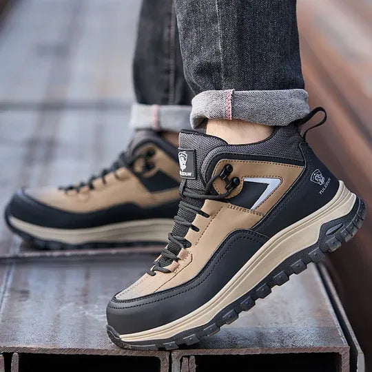 Men's Wide-Fit Protective Work Boots