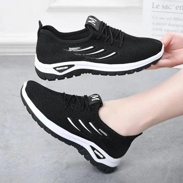Women's Lightweight Mesh Lace-Up Trainers