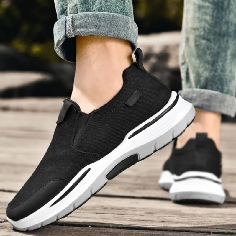 Men's Everyday Slip-On Walking Trainers