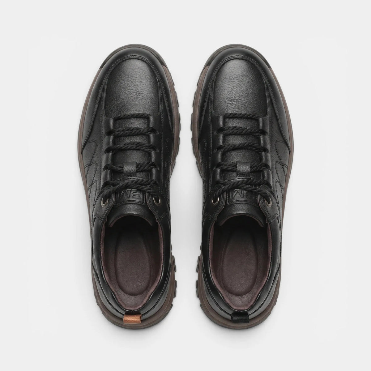 Men's Wide-Fit Lace-Up Walking Shoes