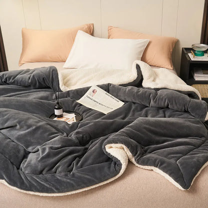 Double-Layer Velvet & Fleece Blanket