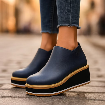 Women's Embossed Wedge Zip-Up Shoes