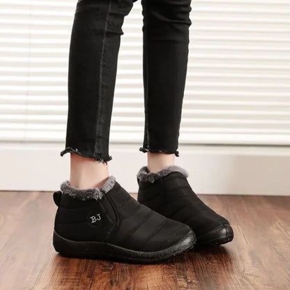 Women's Plush-Lined Winter Ankle Boots