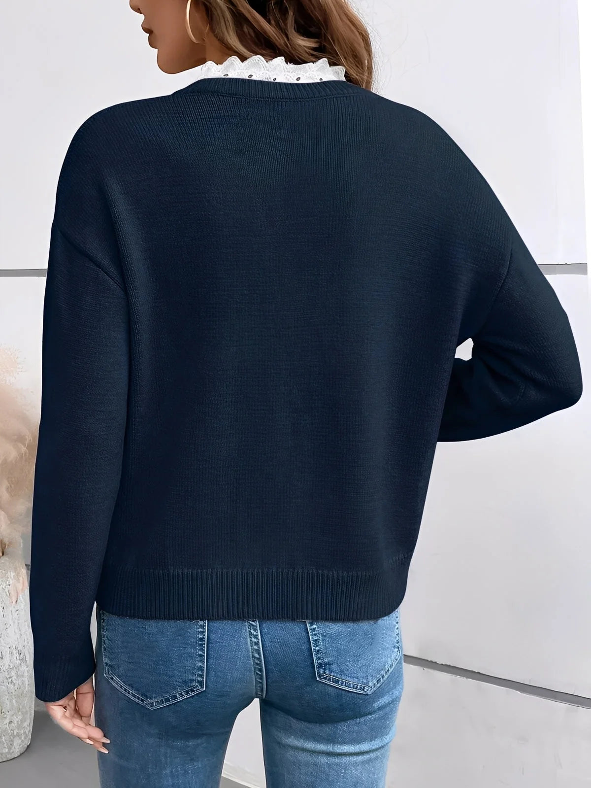 Women's Lace Collar V-Neck Jumper