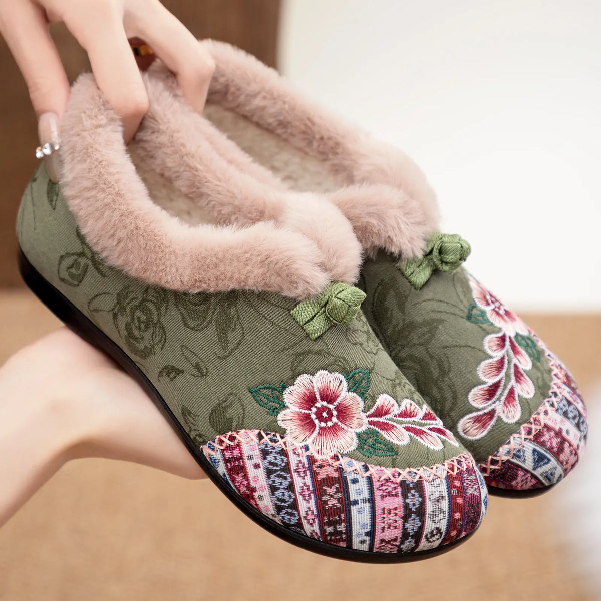 Women's Easy Slip-On Walking Shoes
