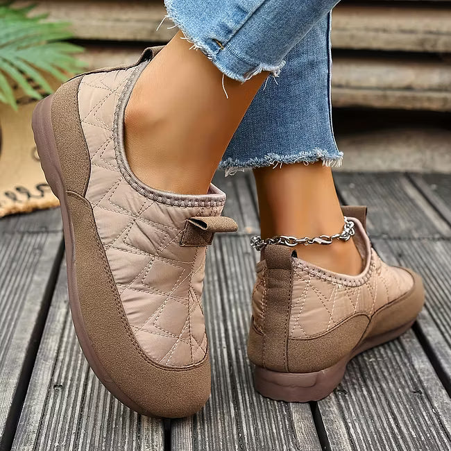 Women's Buckle Detail Winter Flats