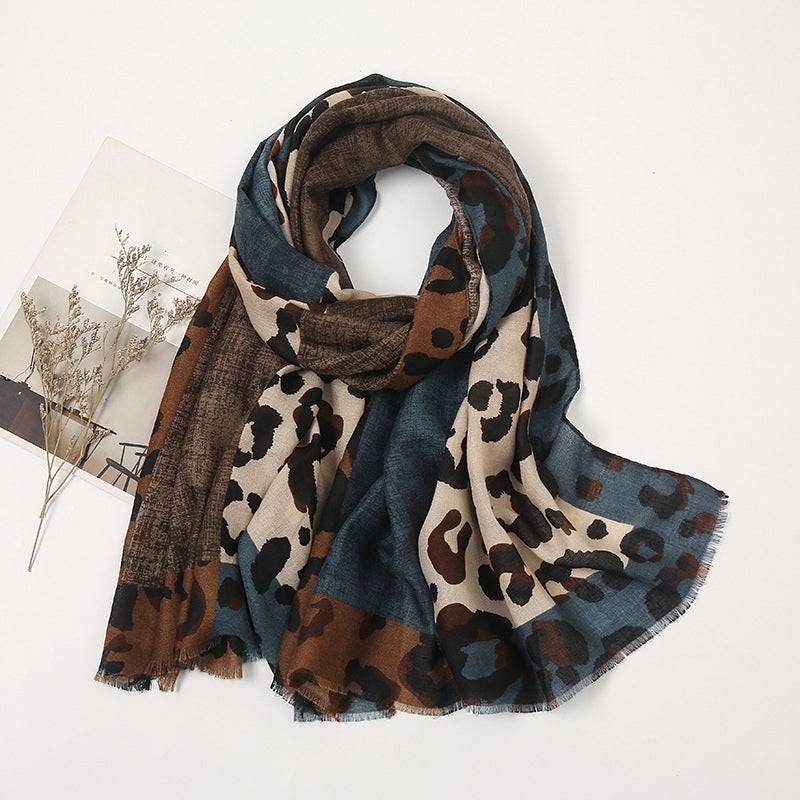Women's Lightweight Leopard Print Shawl Scarf
