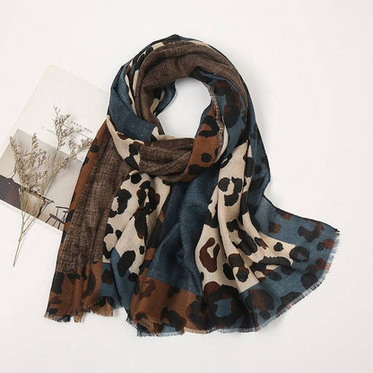 Women's Lightweight Leopard Print Shawl Scarf