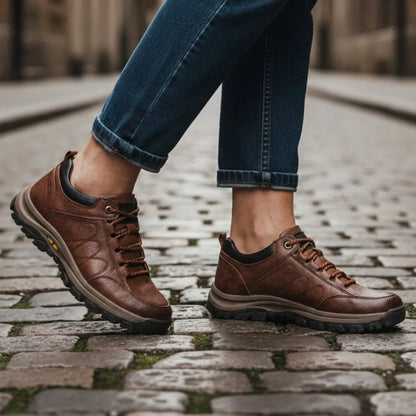 Men's Wide-Fit Lace-Up Walking Shoes