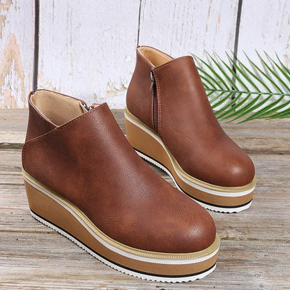 Women's Embossed Wedge Zip-Up Shoes