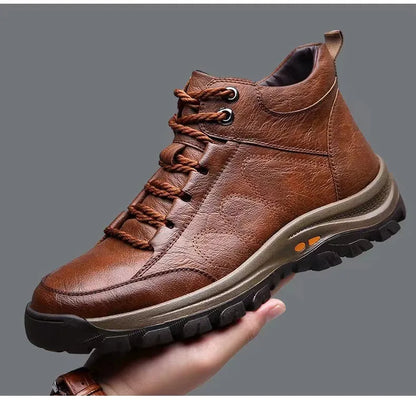 Men's Wide-Fit Lace-Up Walking Shoes