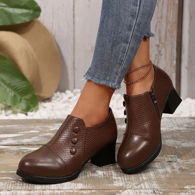 Women's Textured Button Chunky Heel Shoes