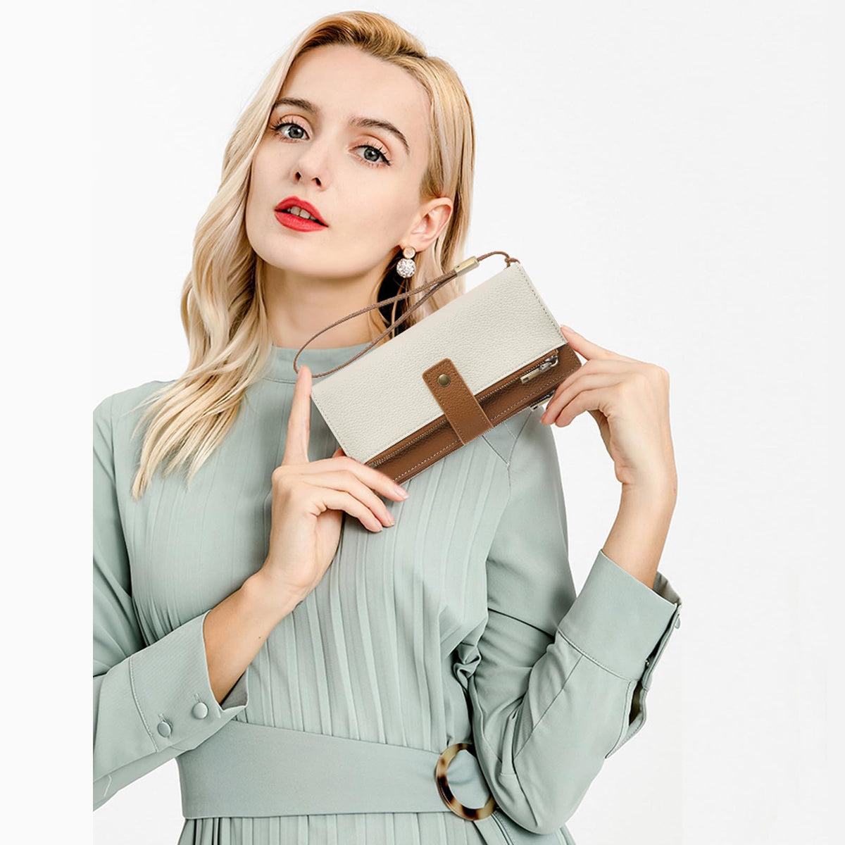 Women’s Tri-Fold Anti-Magnetic Long Wristlet Clutch Wallet