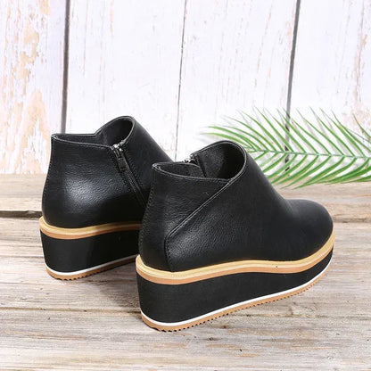 Women's Embossed Wedge Zip-Up Shoes