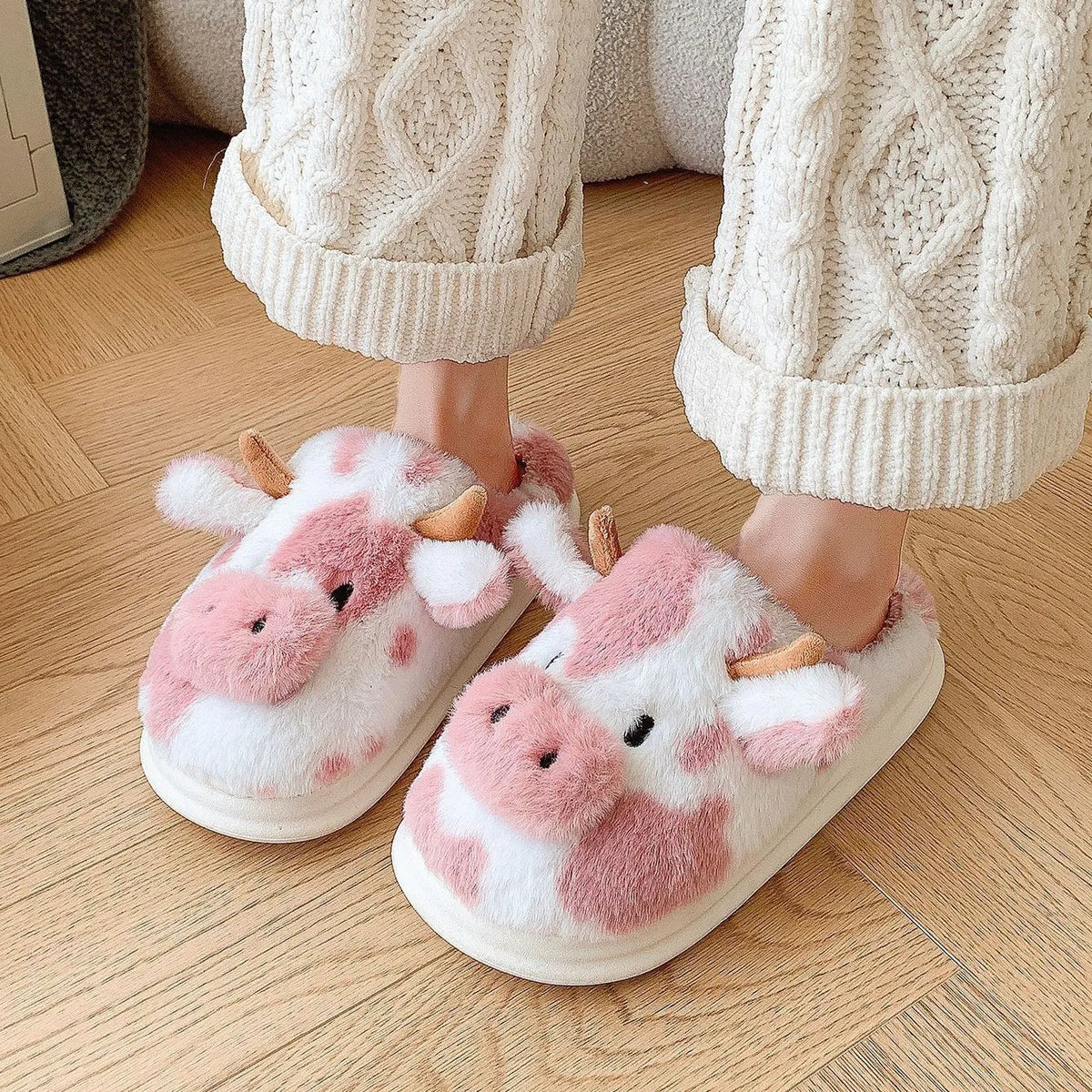 Women's Cosy Cow Slip-On Slippers