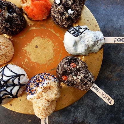 Horrible skull pizza cake mold