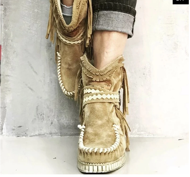 2020 New Women's Tassel Faux Suede Winter Boots
