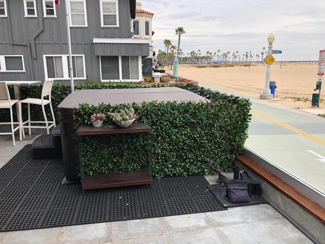 Expandable Faux Privacy Fence