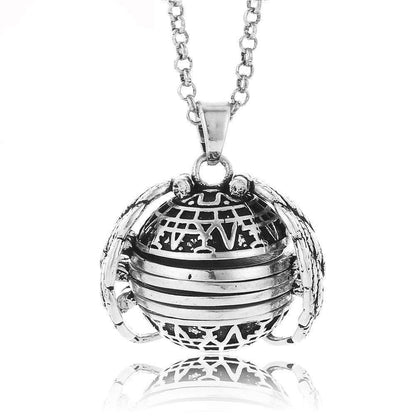 Expanding Photo Locket ( BUY 1 & GET 1 FREE TODAY! )
